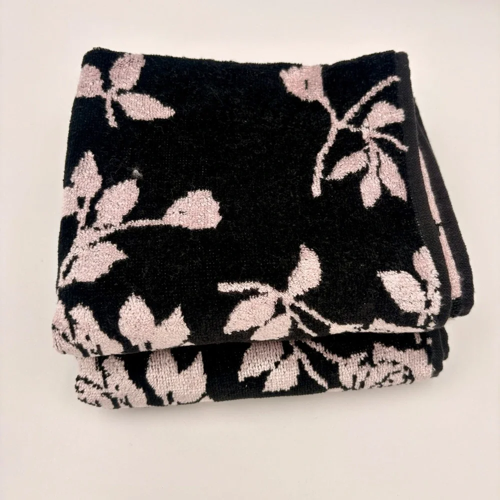 Betsey Johnson Set of 2 Hand Towels Black Pink Rose Floral Cotton Blend New